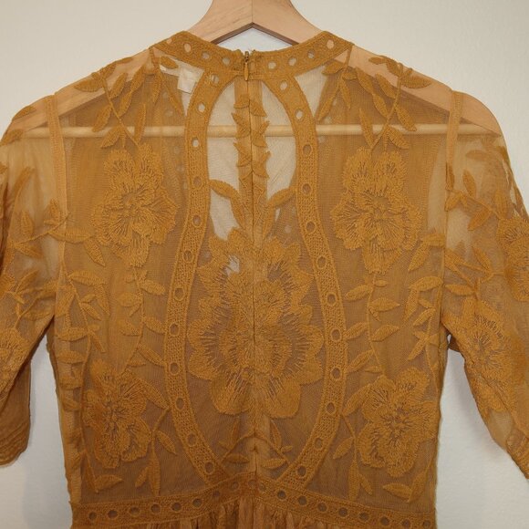 Wild Honey Lace Maxi Dress - Picture 5 of 9